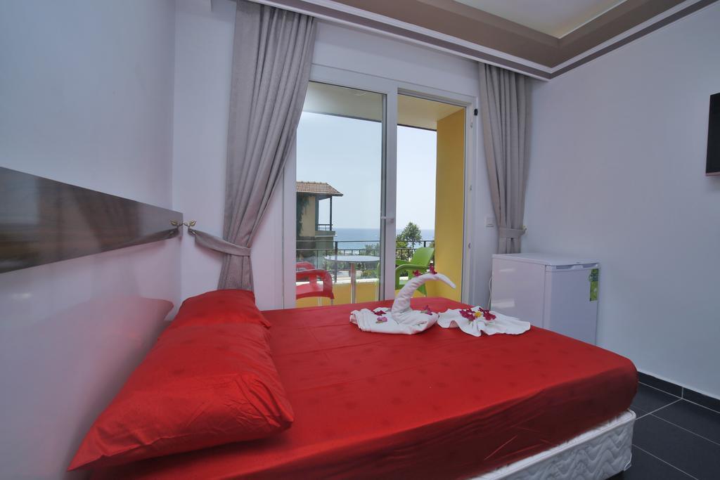 Ustun Apart Pansiyon Alanya Phòng bức ảnh